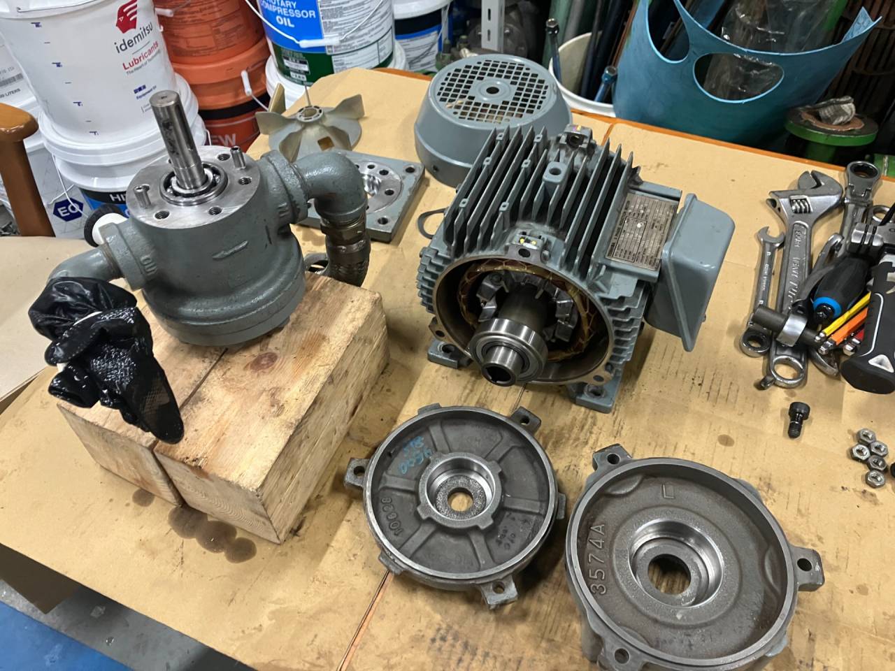 オイルポンプシール交換